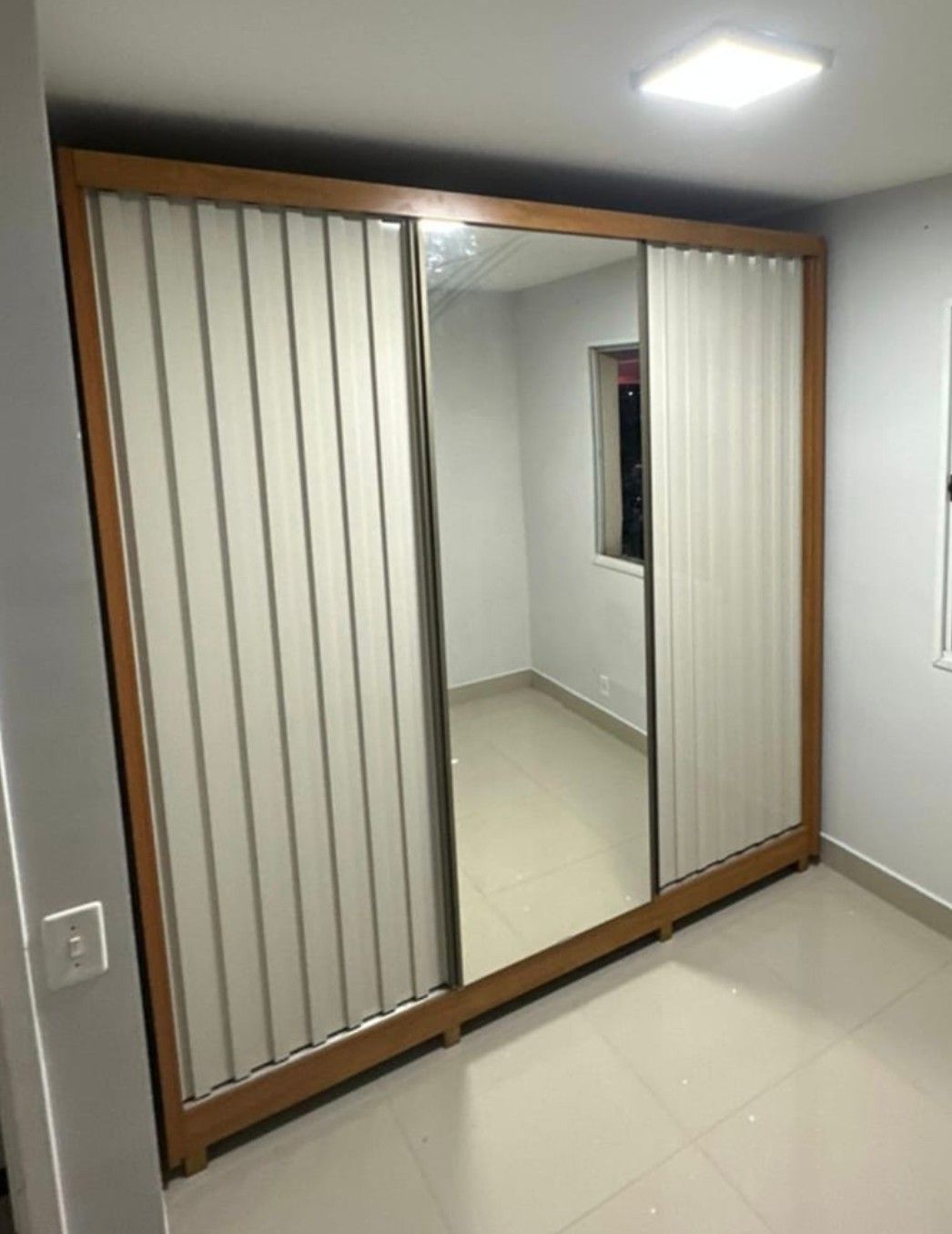 Guarda roupa 100% MDF
