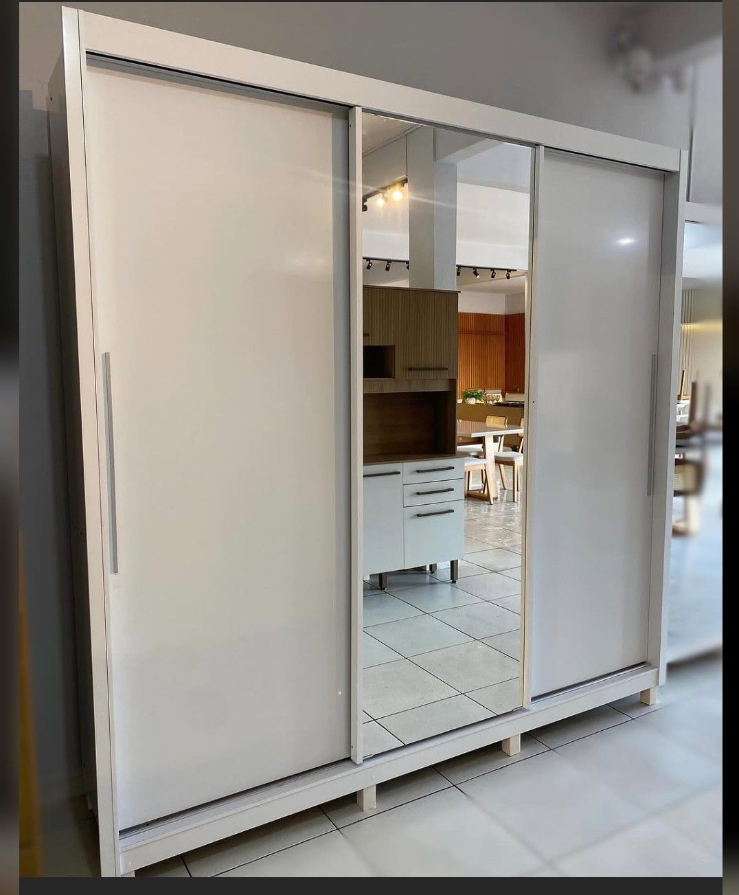 Guarda roupa Royale  3 porta