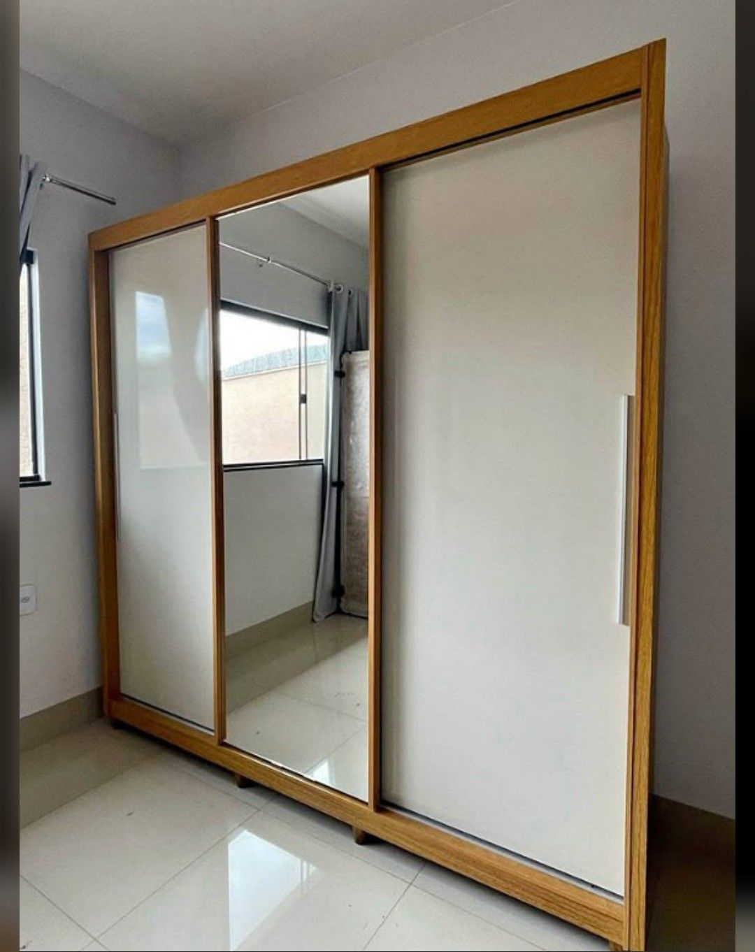 Guarda roupa Royale  3 porta