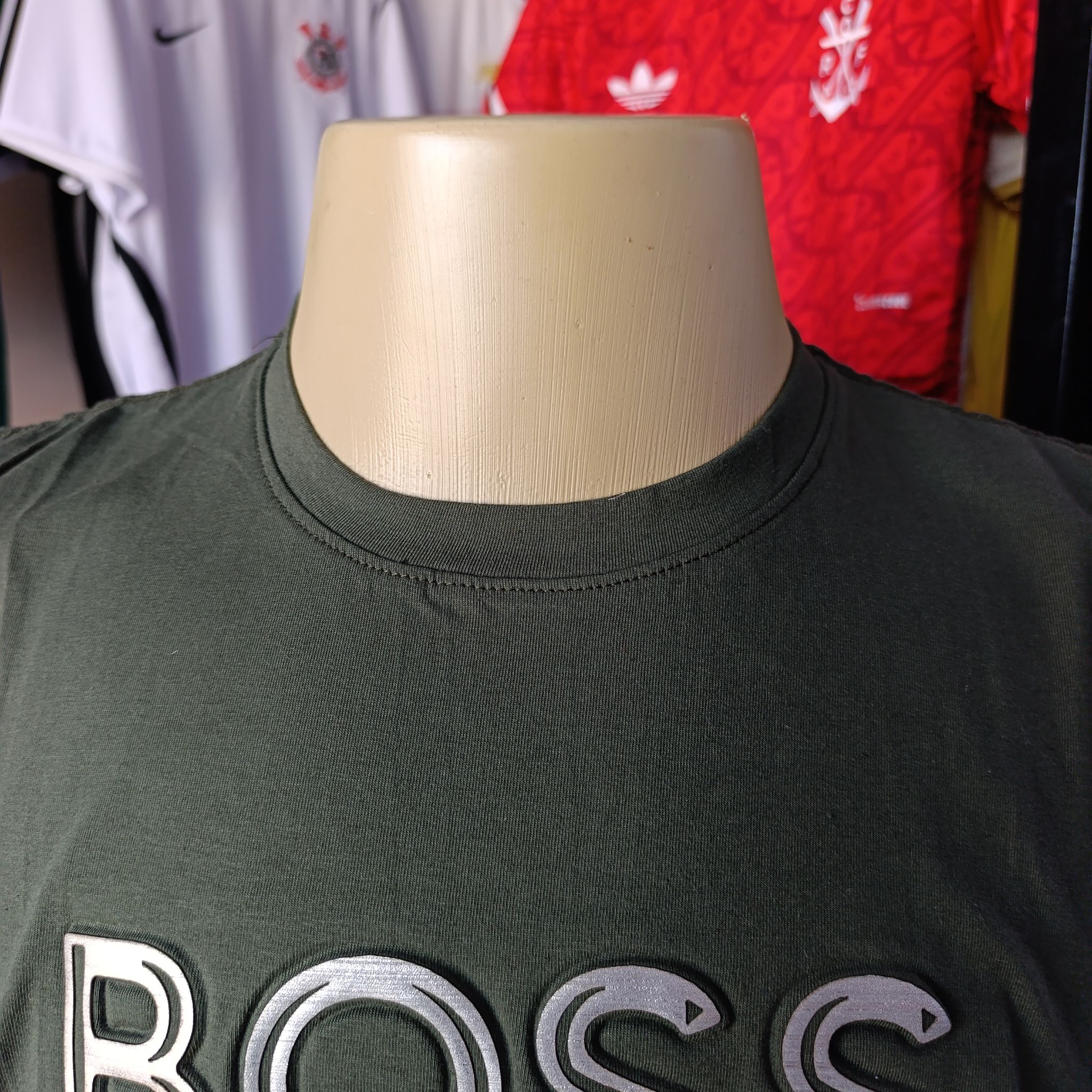 Camisa Peruana - Hugo Boss - Verde Militar 🪖