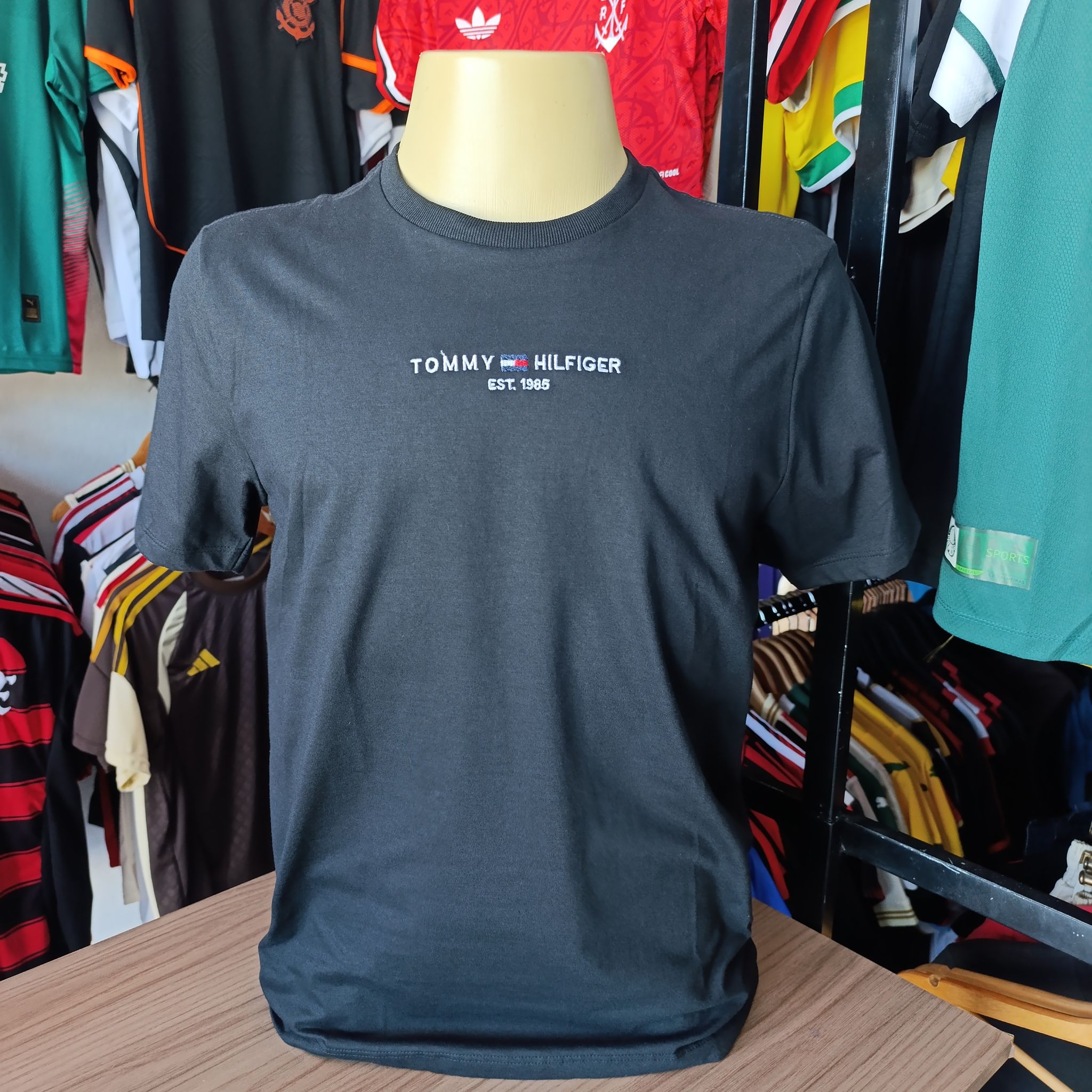 Camisa Peruana Tommy Hilfiger - Preta
