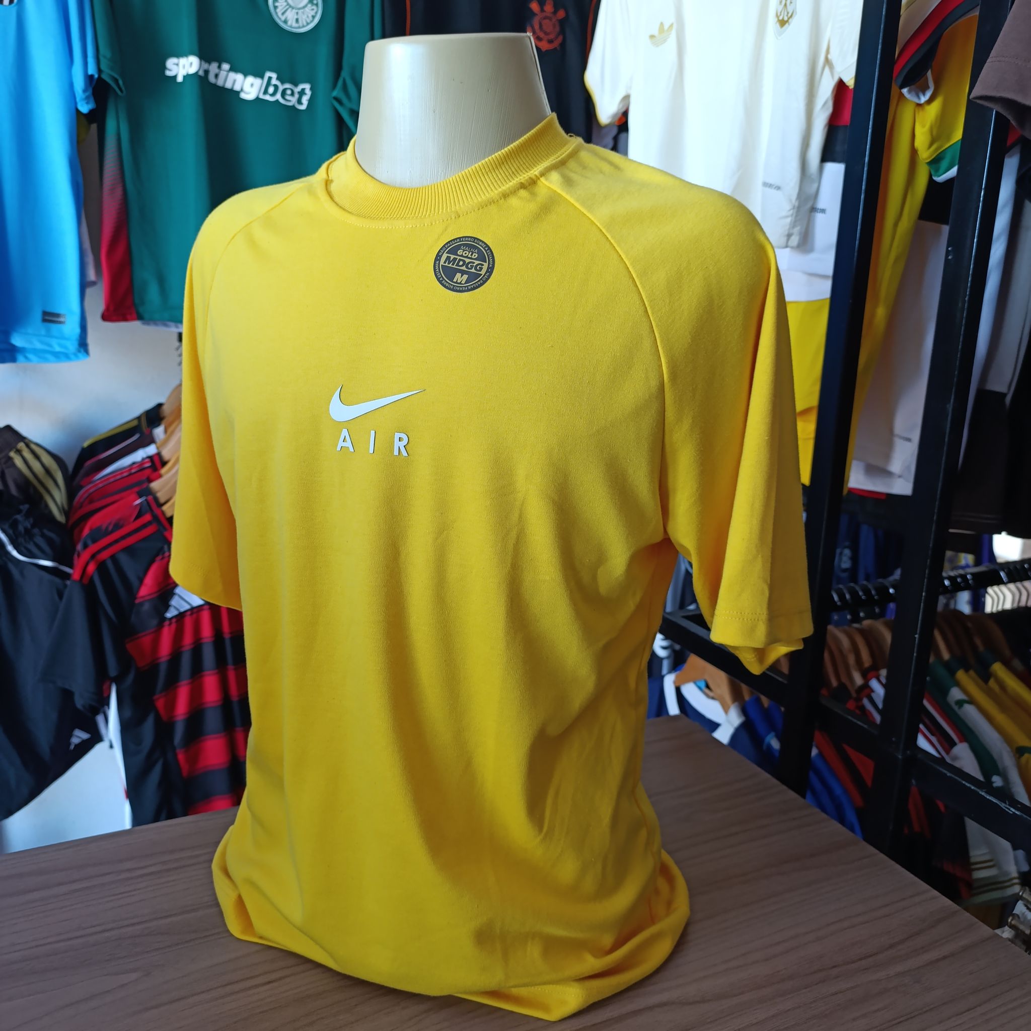 Camisa Oversized - Nike - Amarela