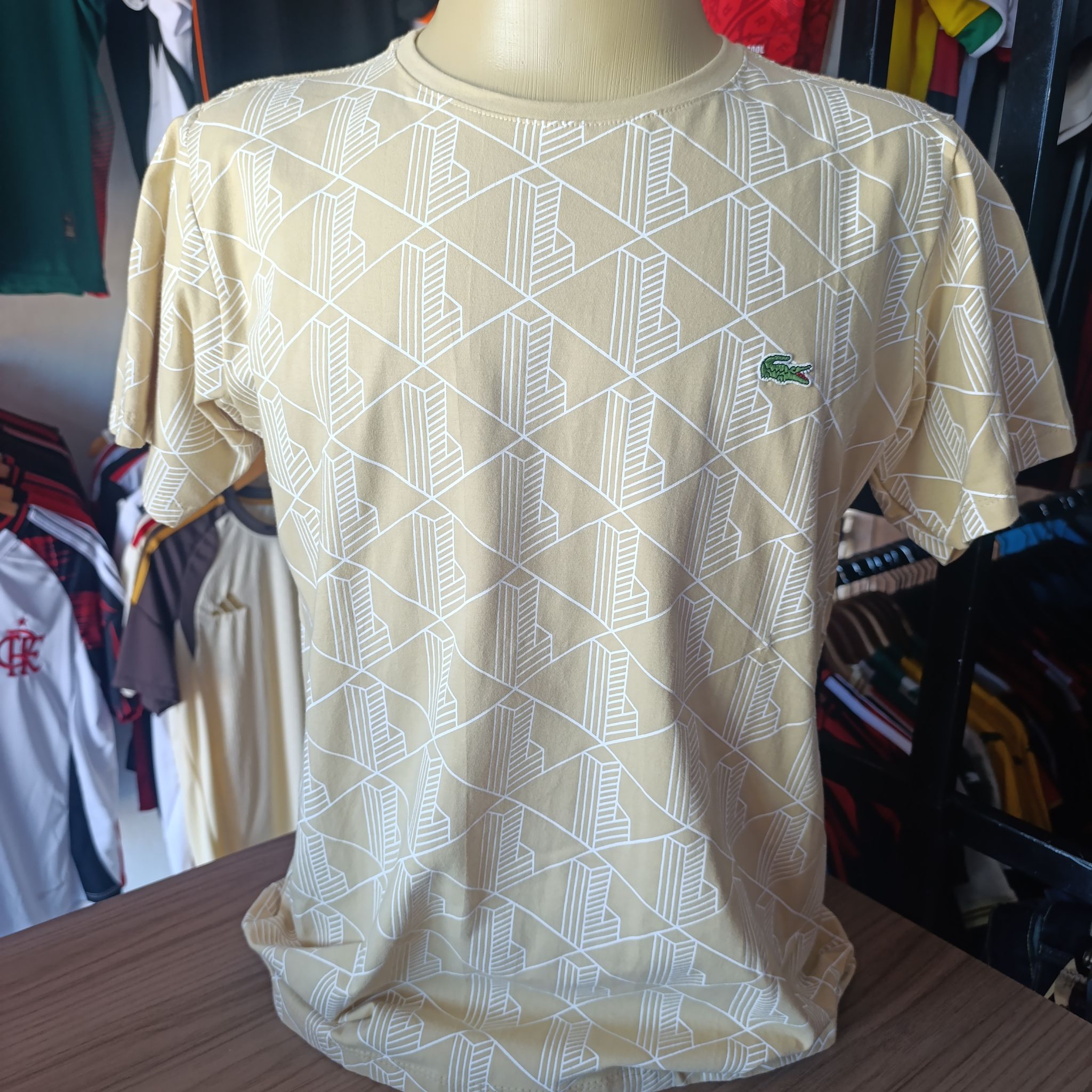 Camisa Peruana Básica Lacoste