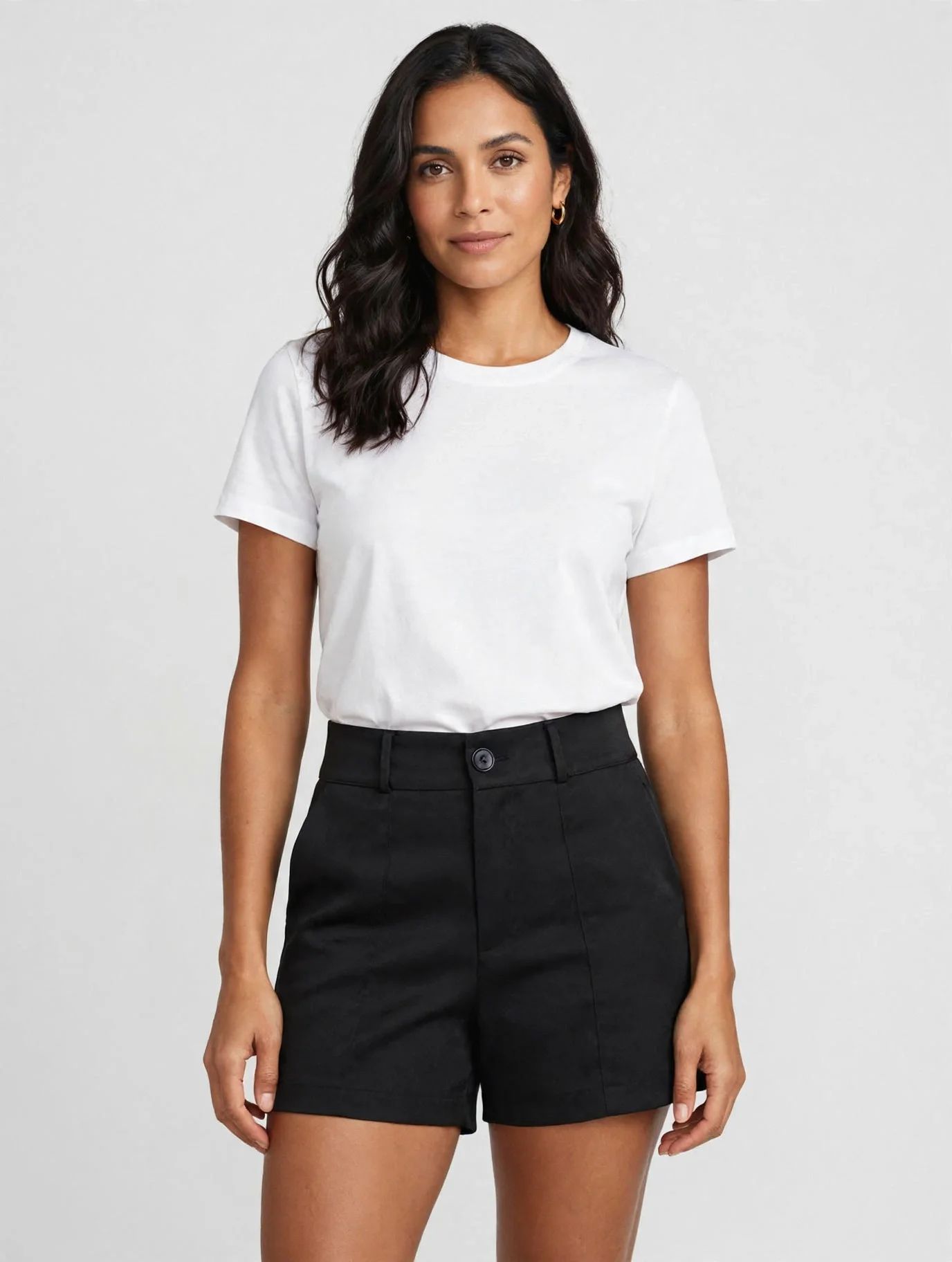 Short Feminino Preto de Alfaiataria