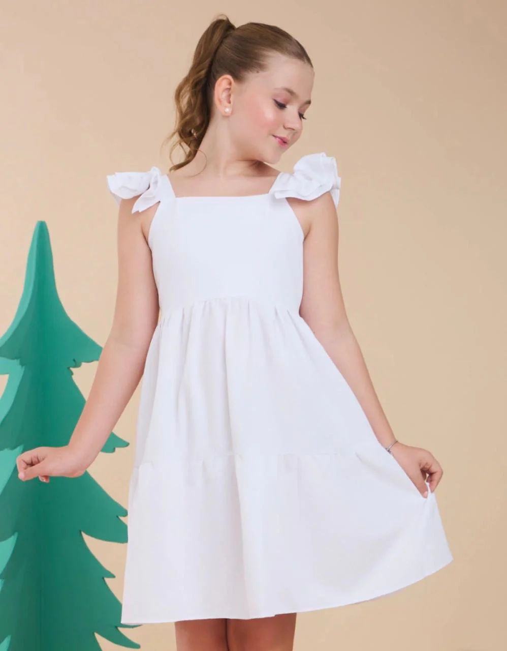 Vestido Branco Infantil com Babados nos Ombros