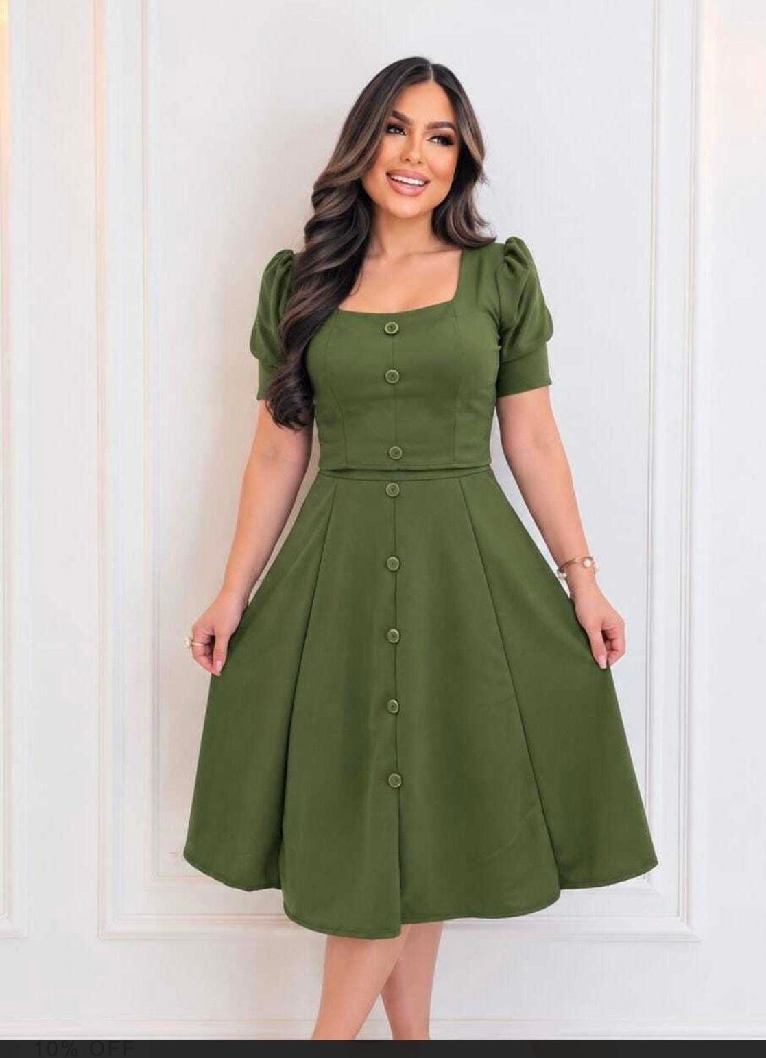 Conjunto Verde Militar Midi com Botões