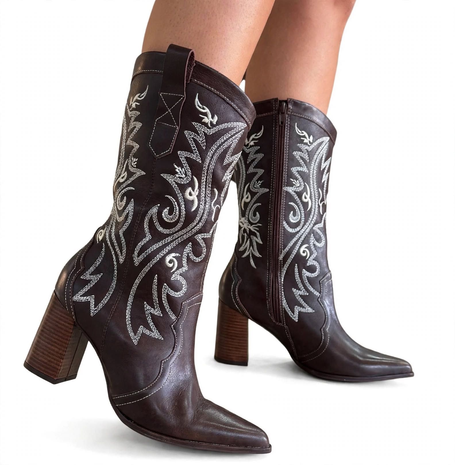 Bota Western Marrom com Bordado