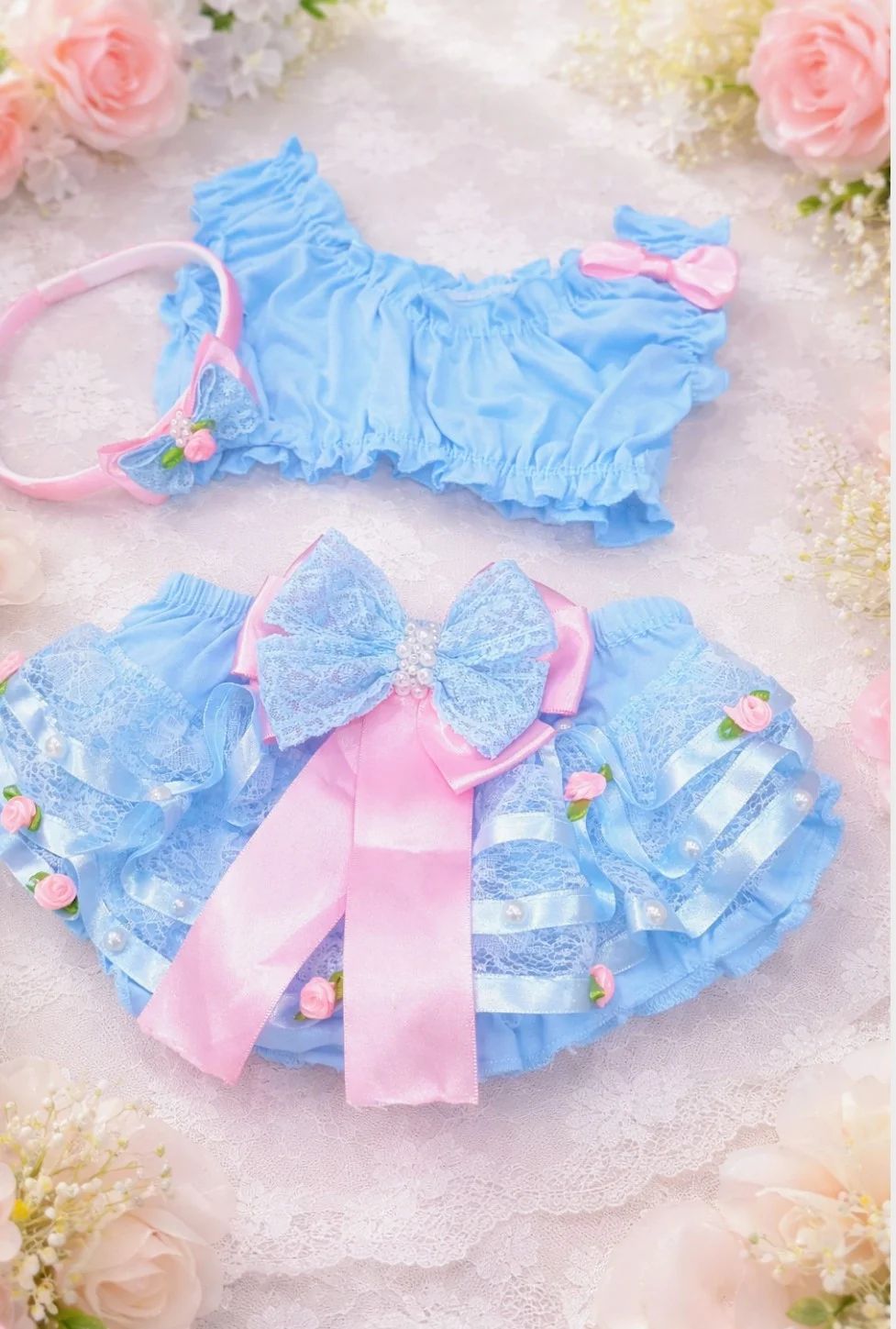 Conjunto Roupinha Azul com Babados e Laço Rosa