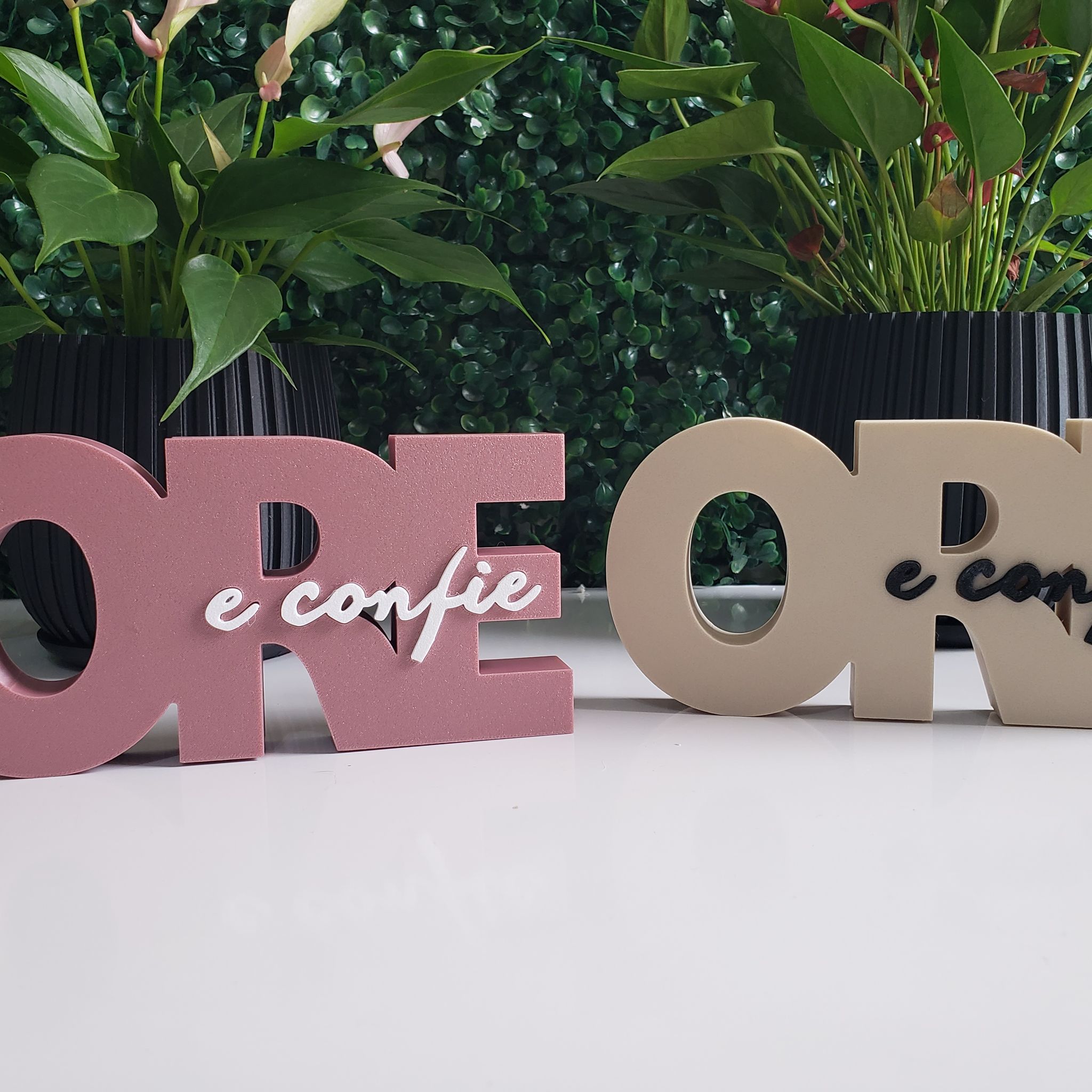 Letreiro Ore e Confie