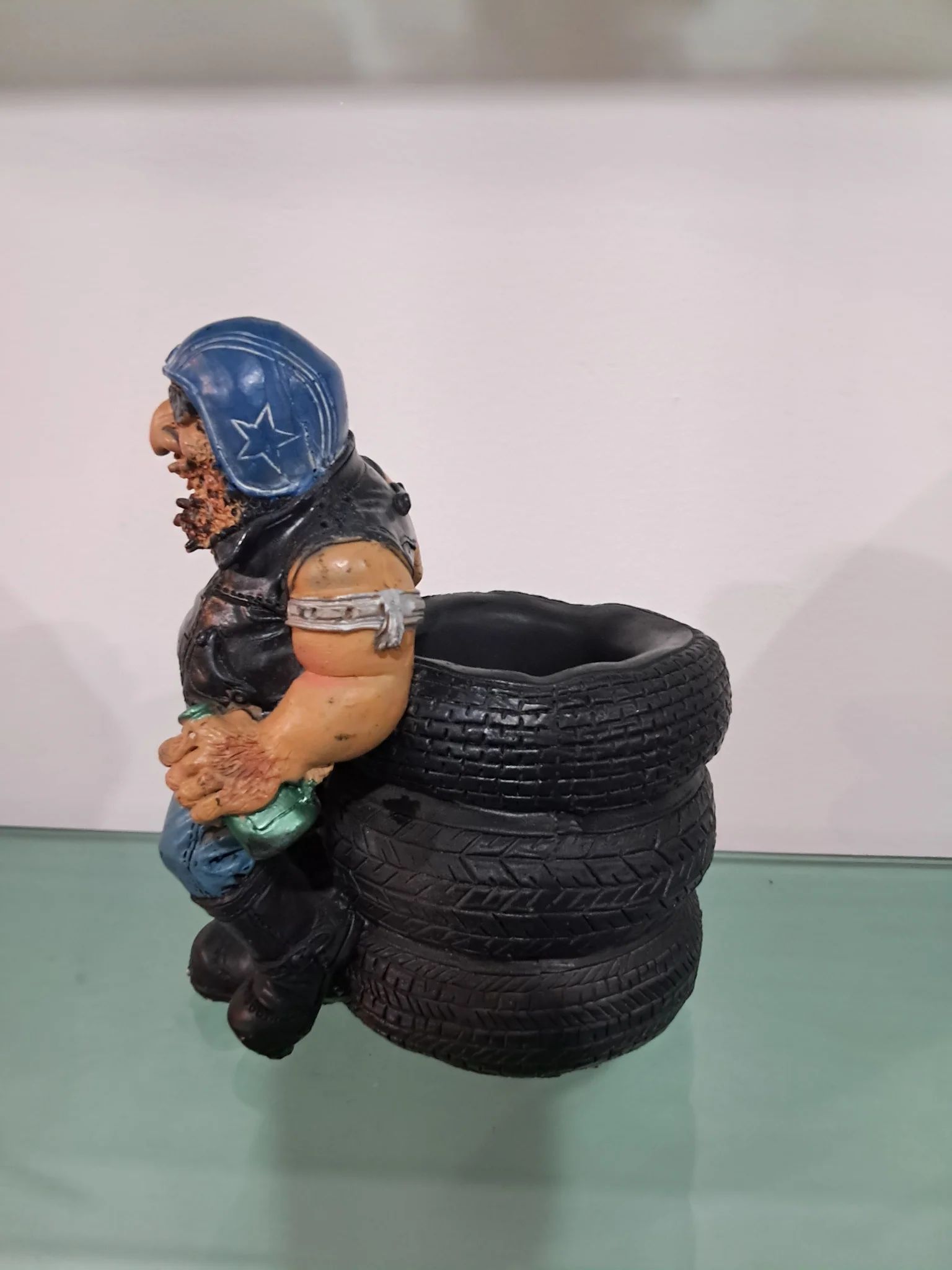 Boneco Motociclista Decorativo em Resina