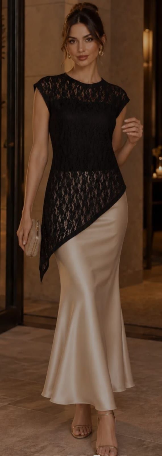 blusa renda Assimètrica