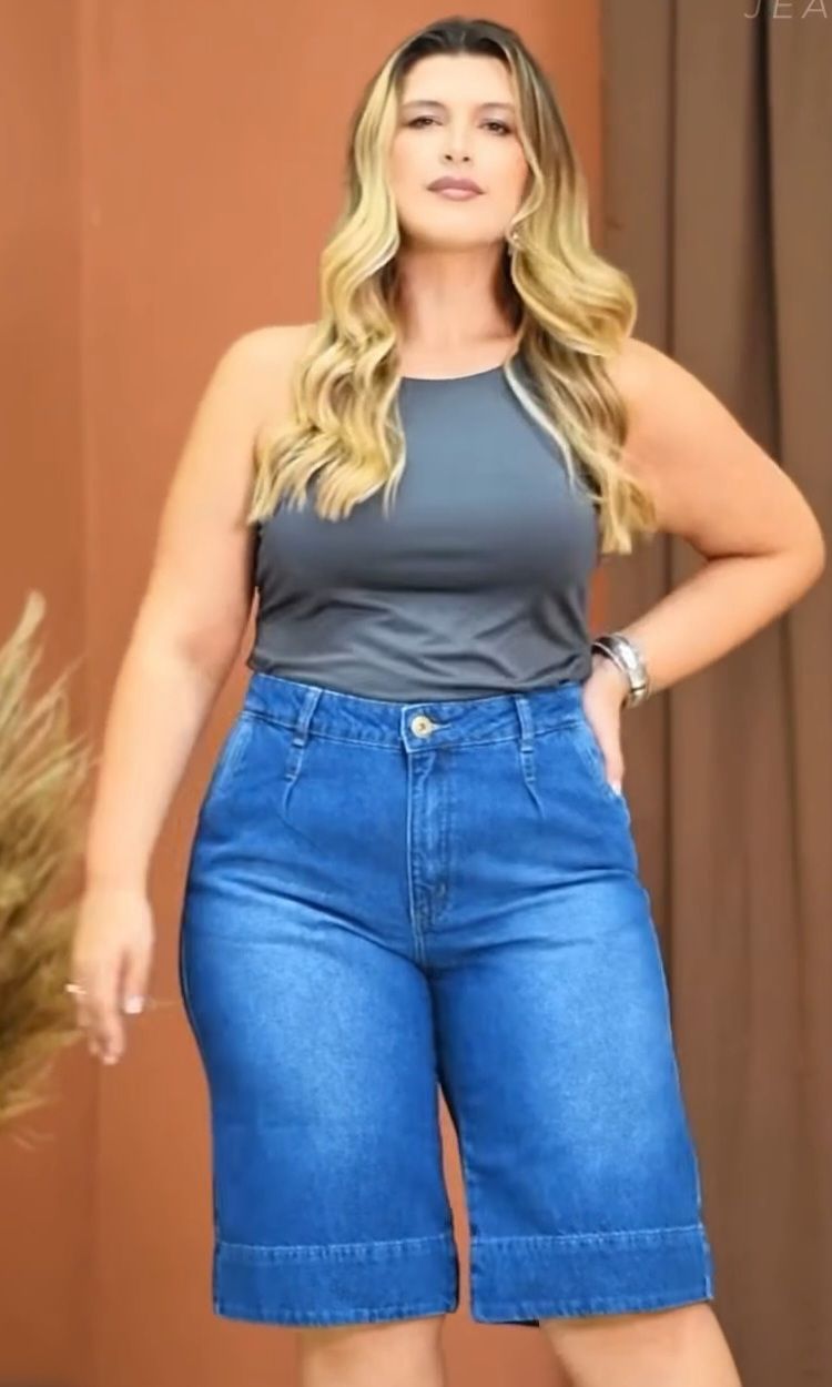 Jorts Muito Mais escuro