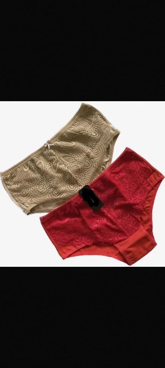 Calcinha de cotton com detalhe em Renda.Tam: G GG 48